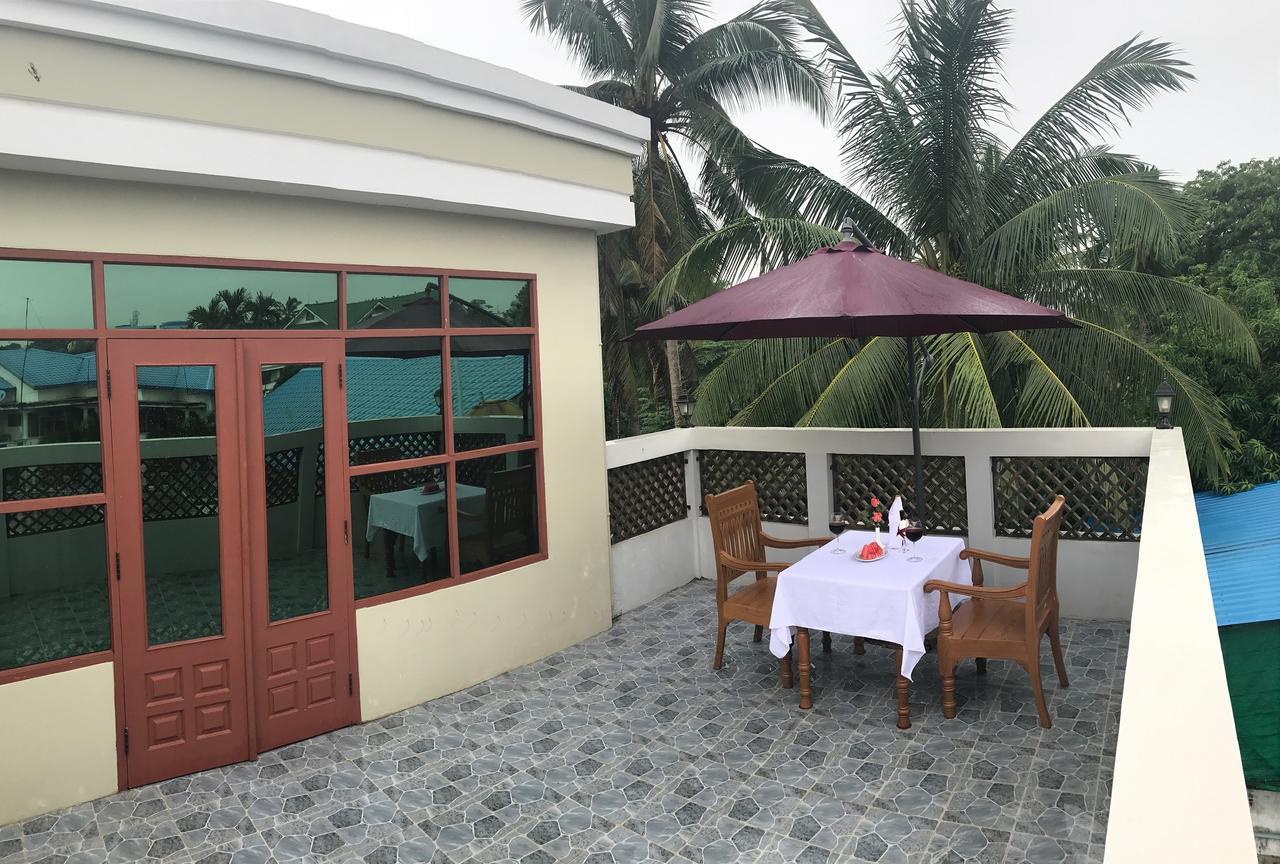 Ten Mile Hotel Yangon Exterior foto