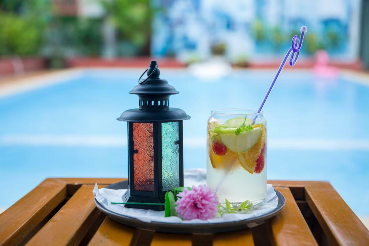 Ten Mile Hotel Yangon Exterior foto